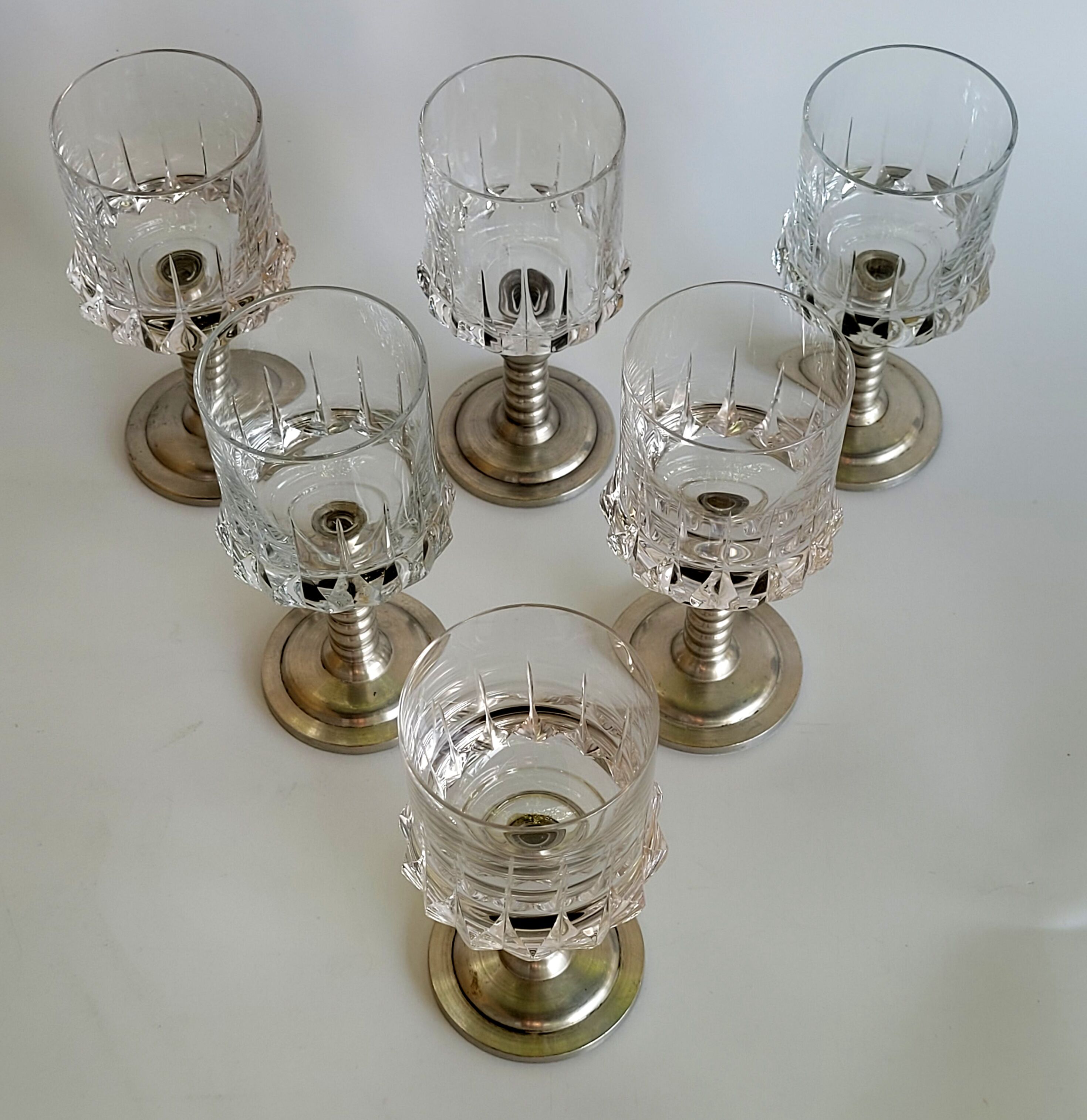 Series of six crystal wine glass with tin foot 9'° 160 ml