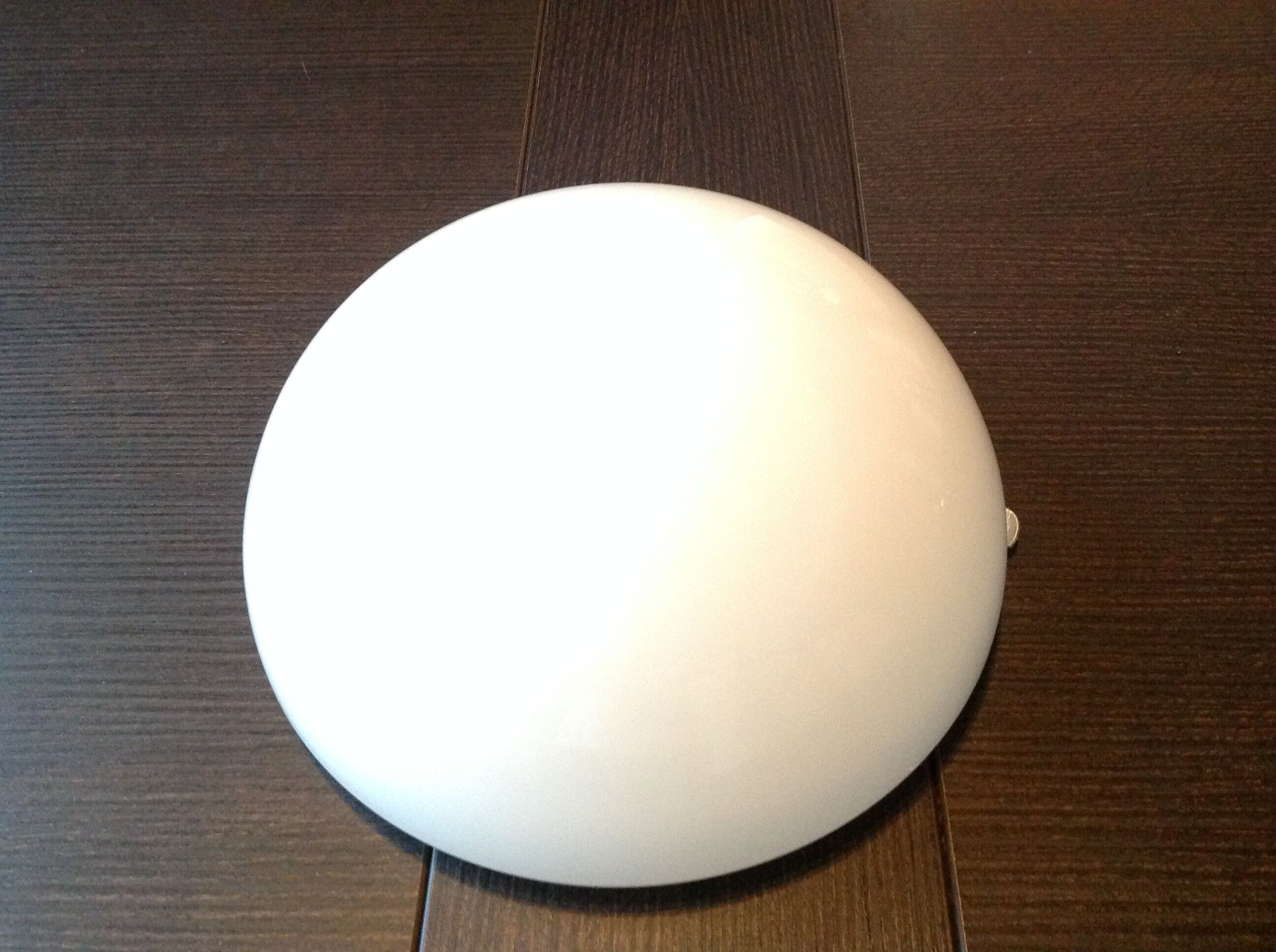 Half moon ceiling lamp in vintage white opaline 60/70s