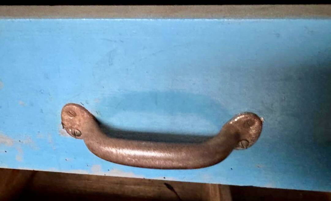 Wooden commercial workshop furniture with 4 drawers and 2 hinged doors - original patina