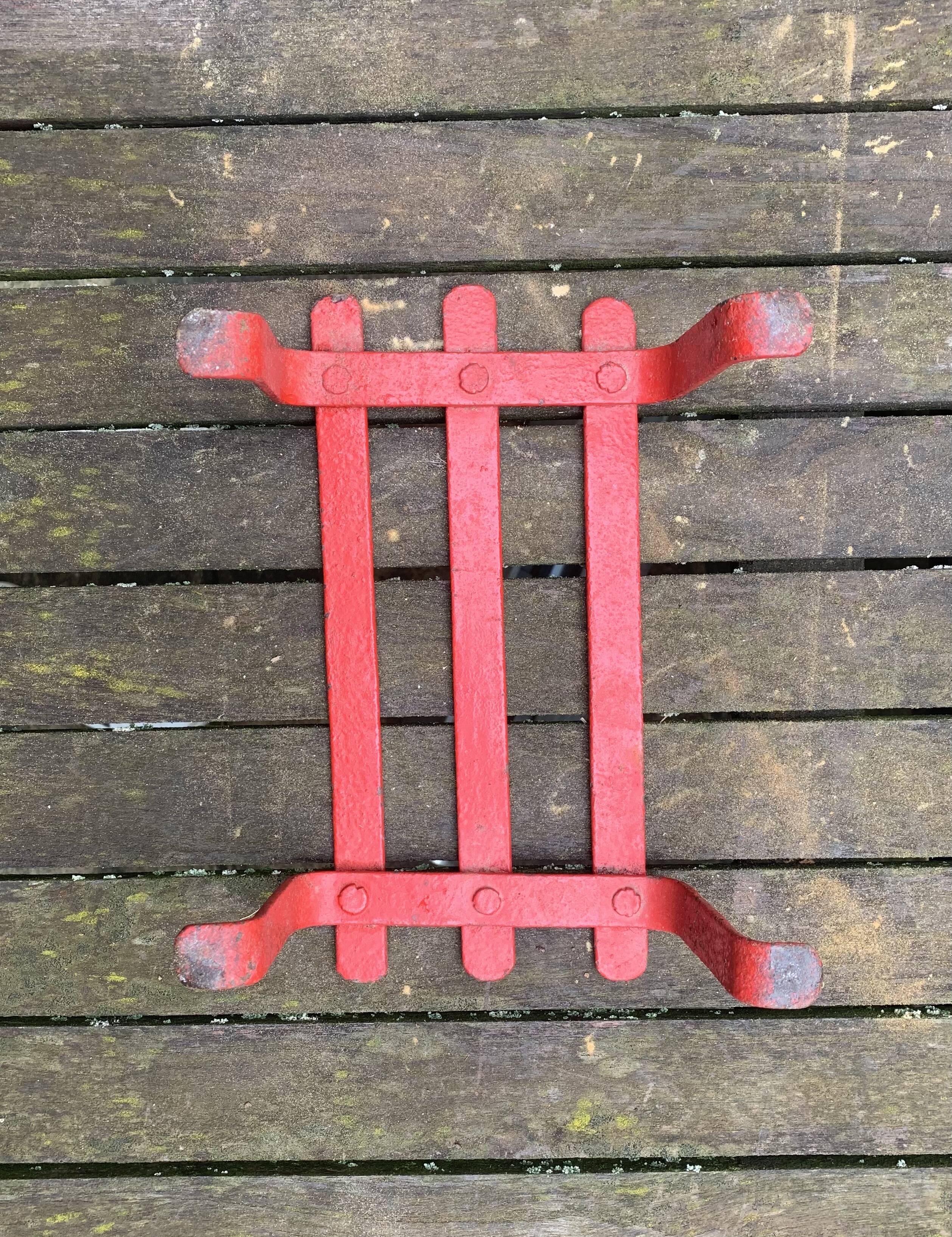 Sole door or foot rest