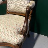 Set of two Louis XV shepherdesses