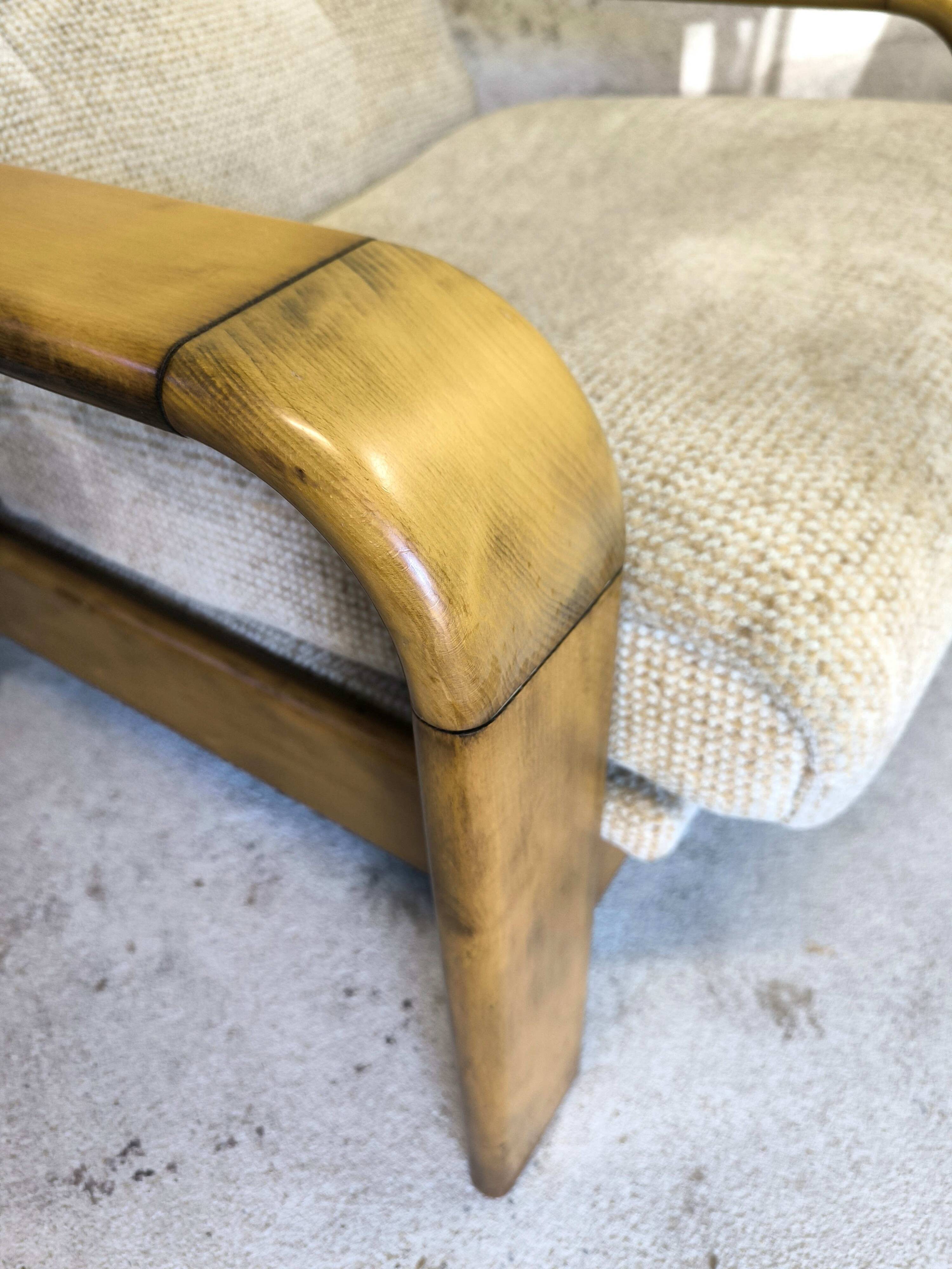 Fauteuil vintage en bois et laine