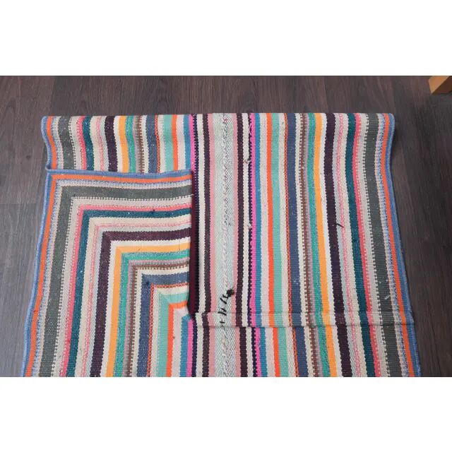 Tapis de couloir kilim turc vintage en laine et coton rose noué à la main