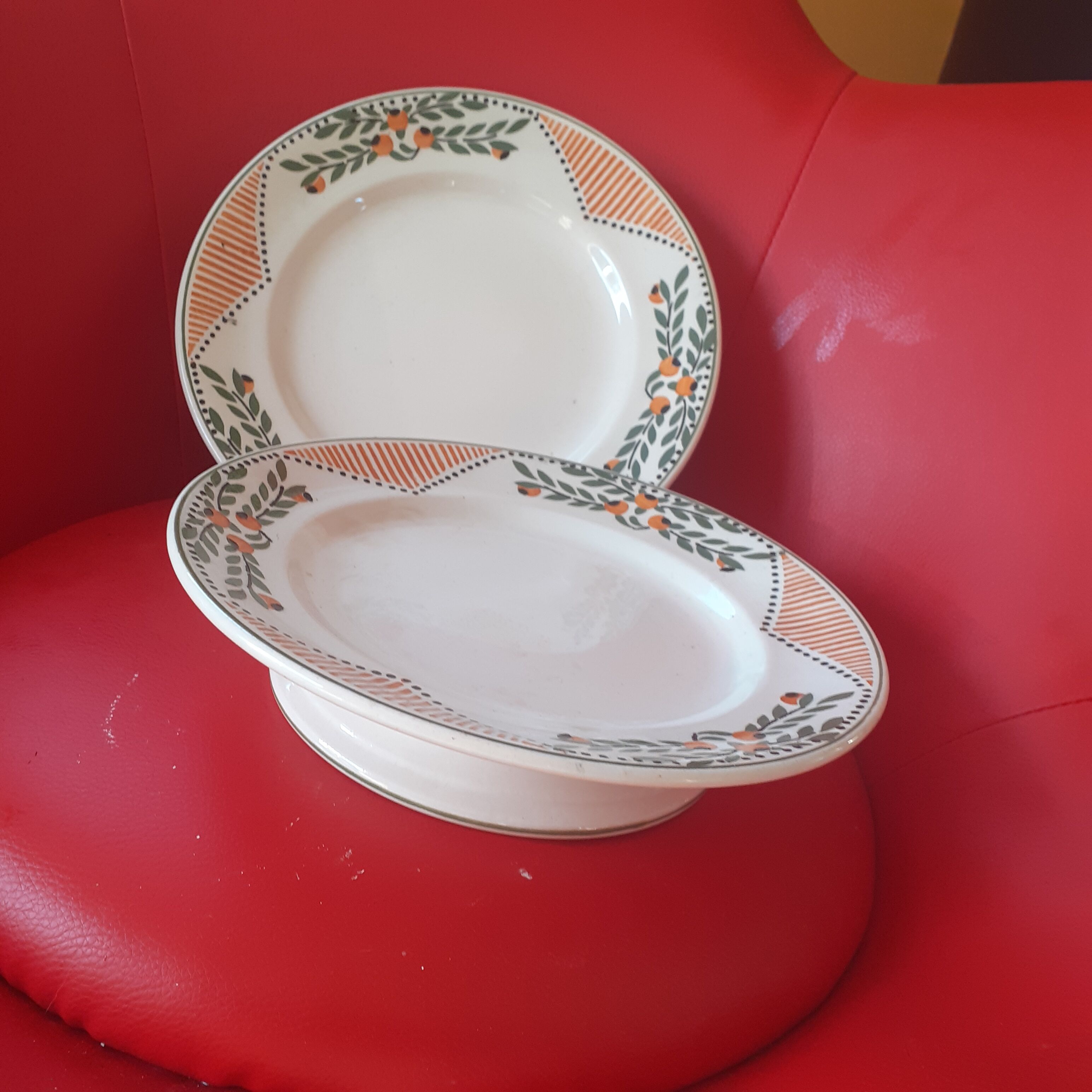 2 dishes Longwy., small foot shower. Hand-painted enamelled. Model Antibes.