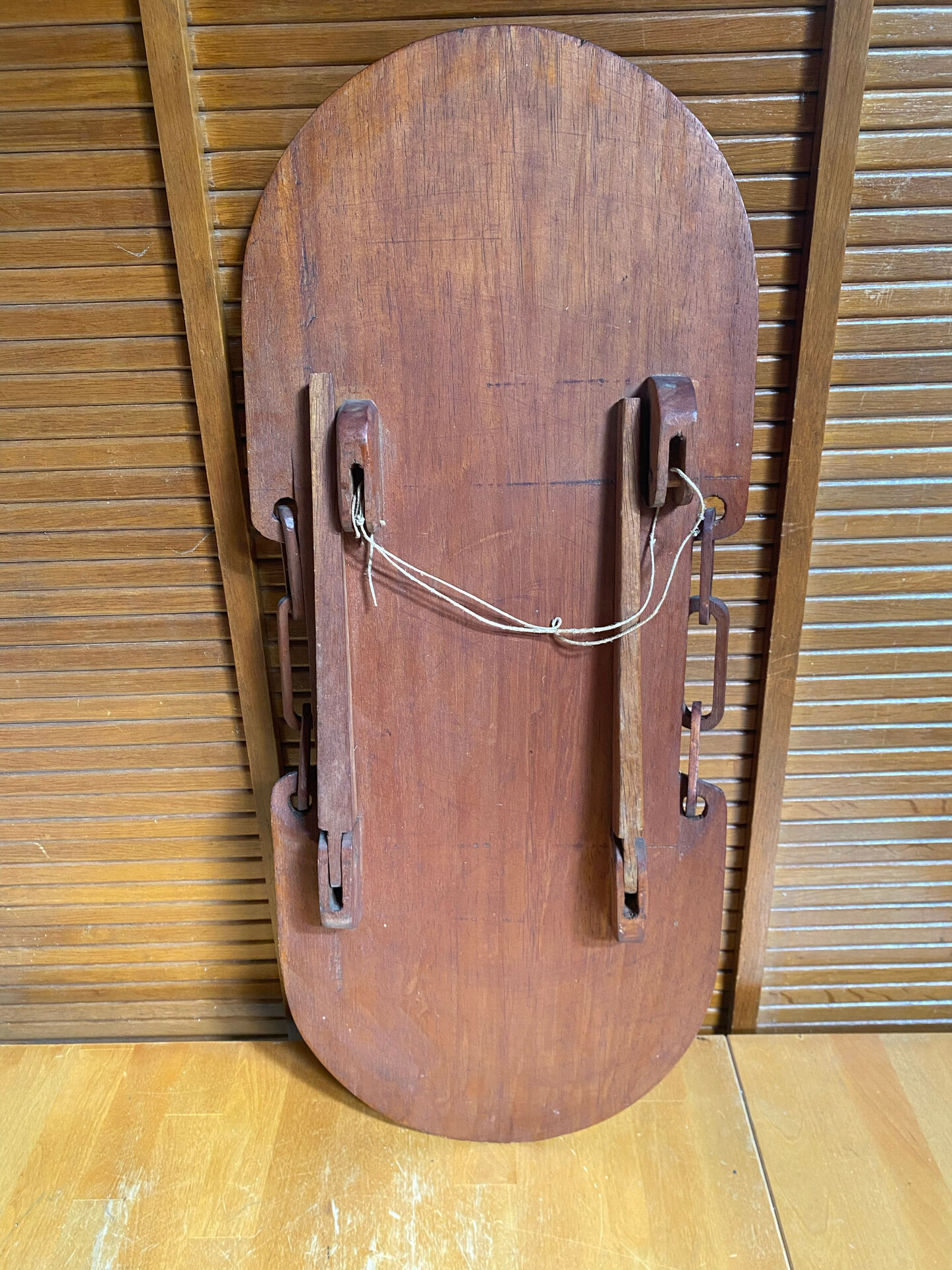 Table Basse Ancienne Guyane Bois Exotique Sculpté Pieds Pliables Vinta
