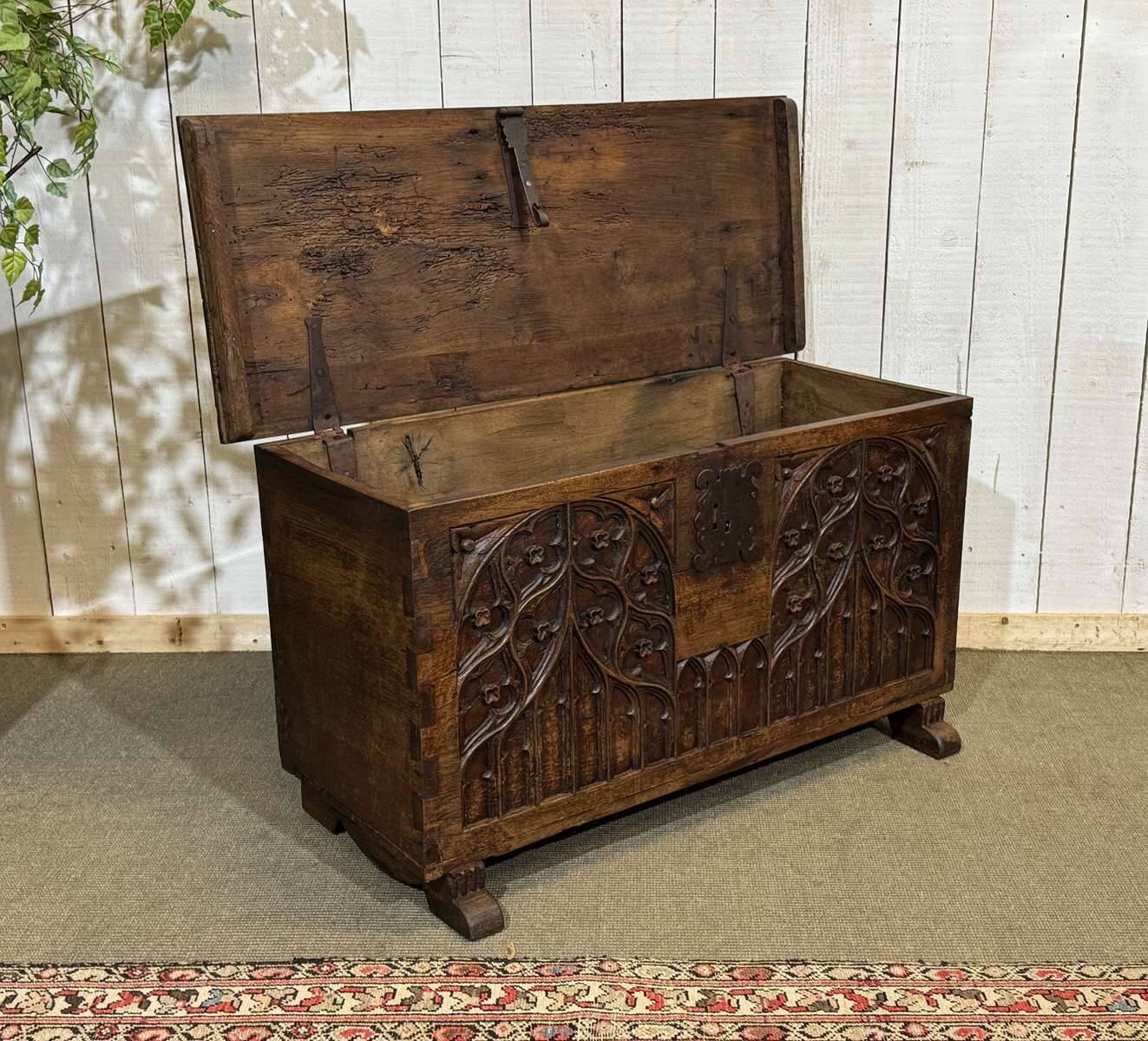 18th-century oak chest with Gothic decoration
