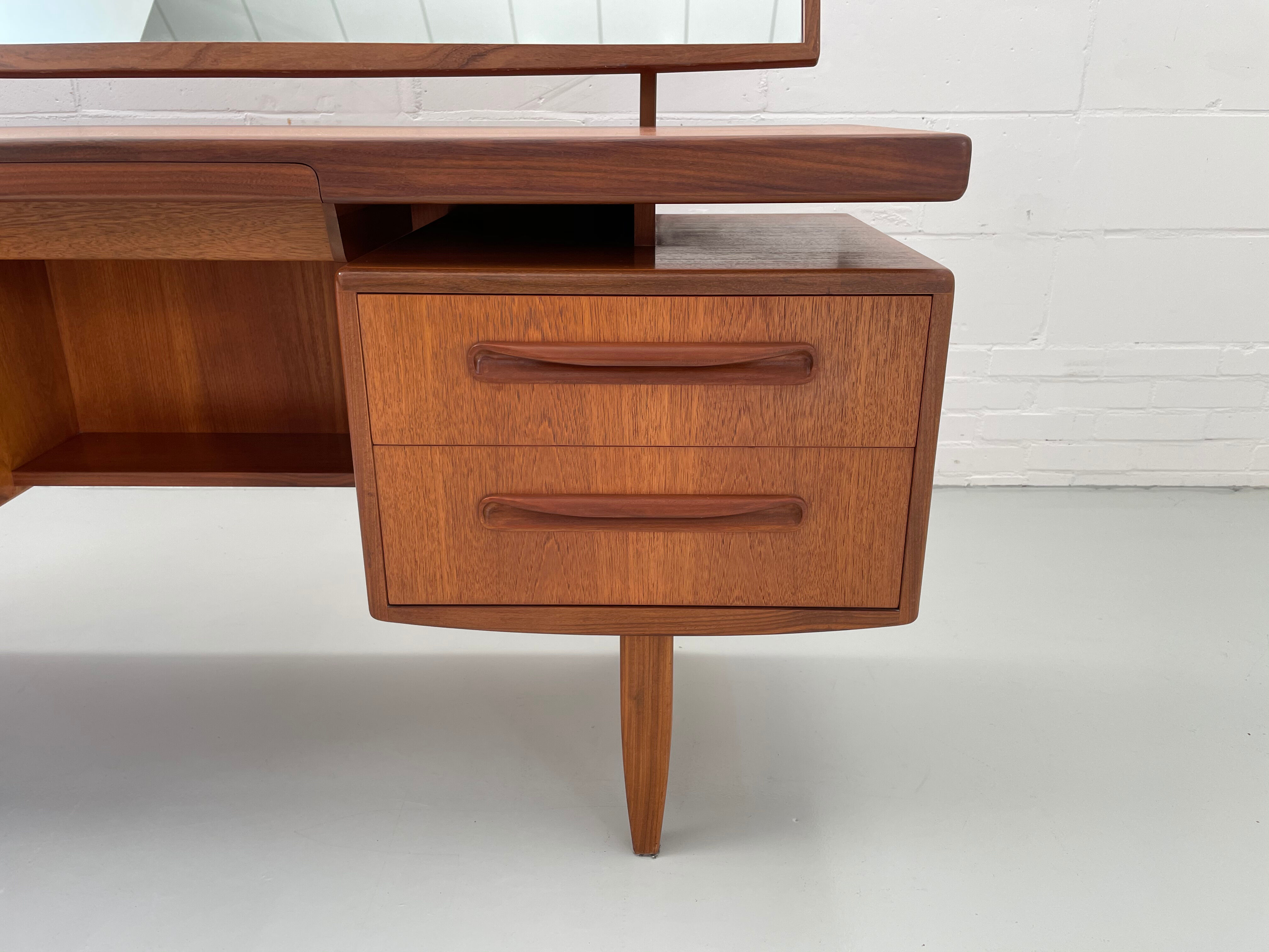 G-Plan dressing table by V.Wilkins