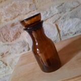 Pitcher lever