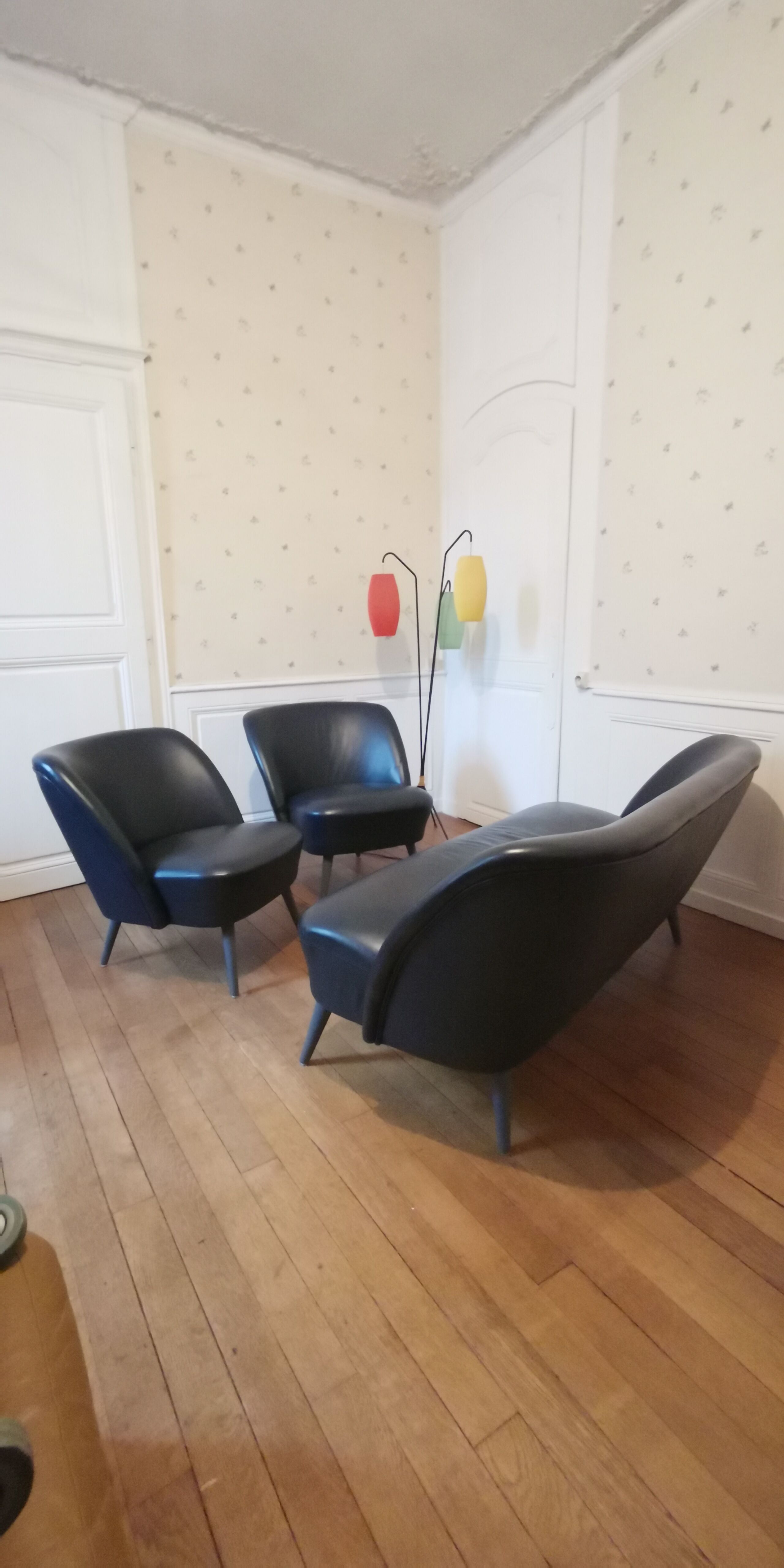 Living room sofa 2 black leather armchairs