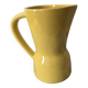 Pichet ou vase en porcelaine jaune estampillé Saint Clément France, numéroté 7821