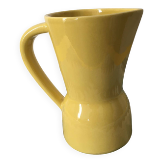 Pitcher or vase in yellow porcelain stamped Saint Clément France, numbered 7821