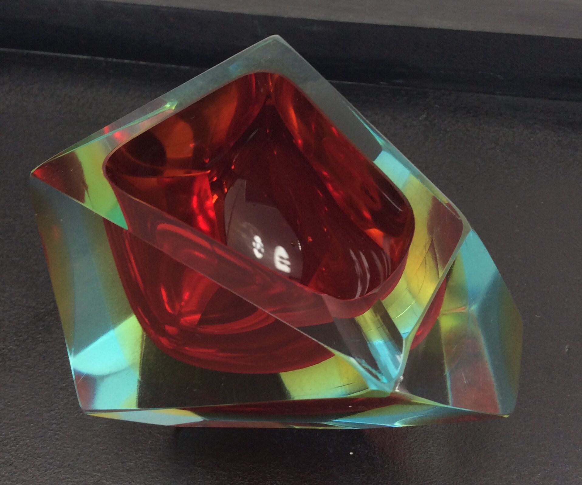 Empty vintage asymmetrical pocket Murano Sommerso by Flávio Poli
