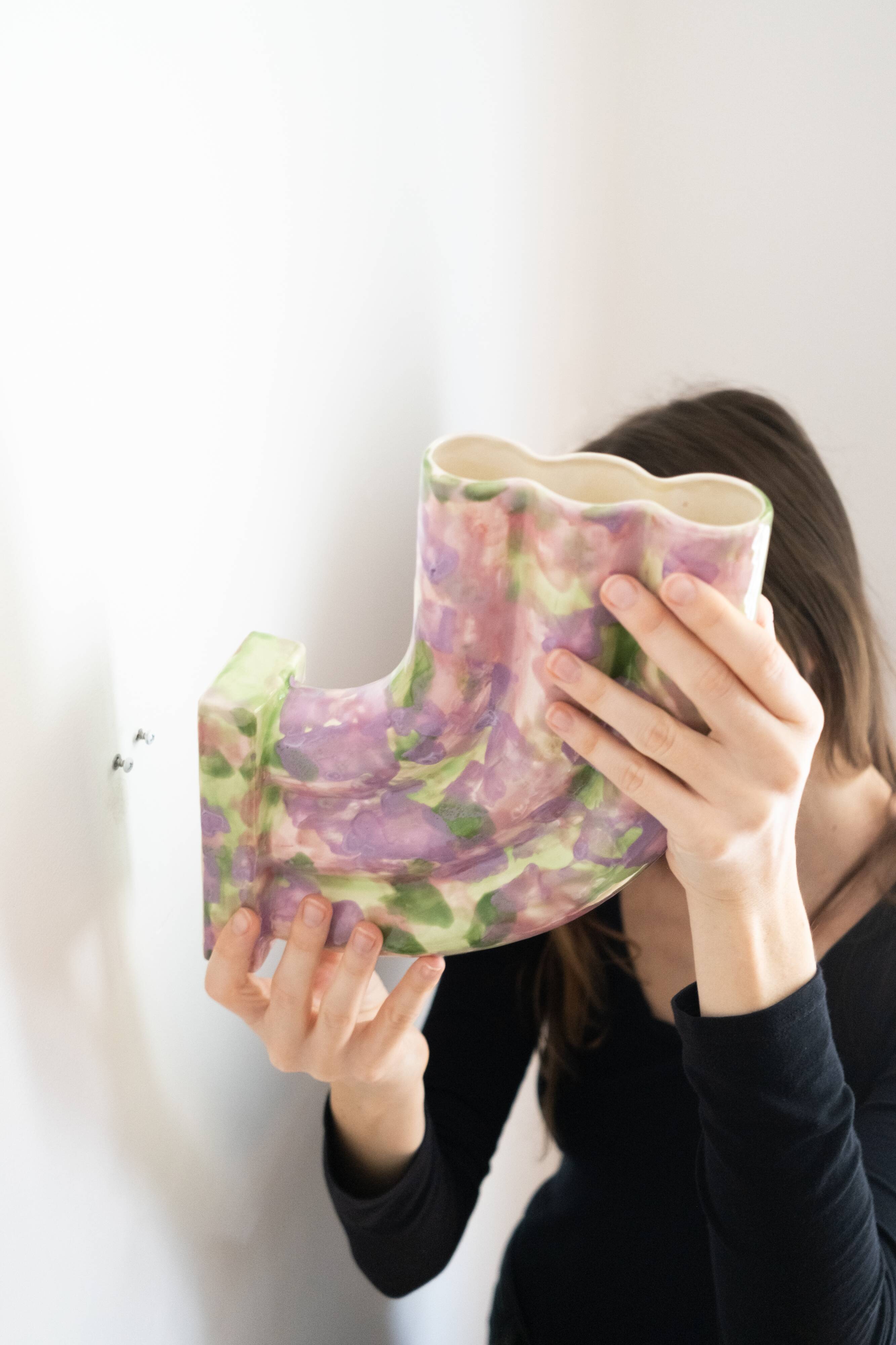 “In Alto Colori” wall vase