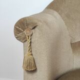 Velvet toad armchair