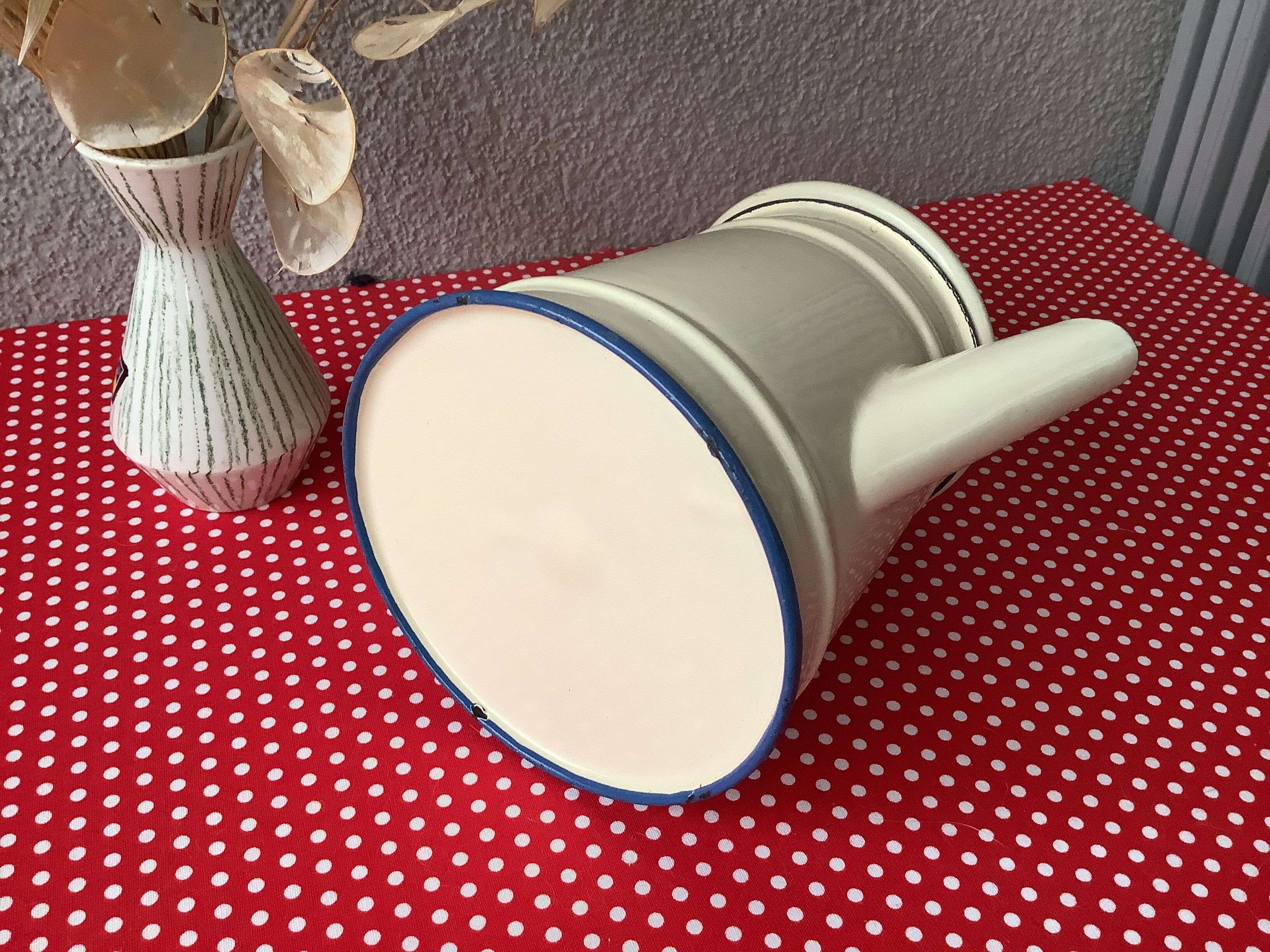Vintage beige enamelled teapot
