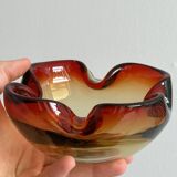 Cendrier en verre épais rétro.