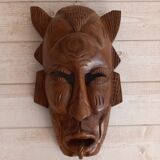Masque tribal/ africain en bois