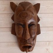Masque tribal/ africain en bois