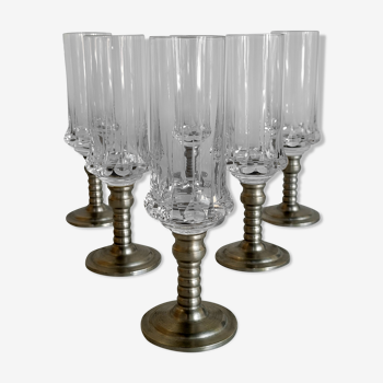 Série de six verre flute à champagne en cristal avec le pied en étain