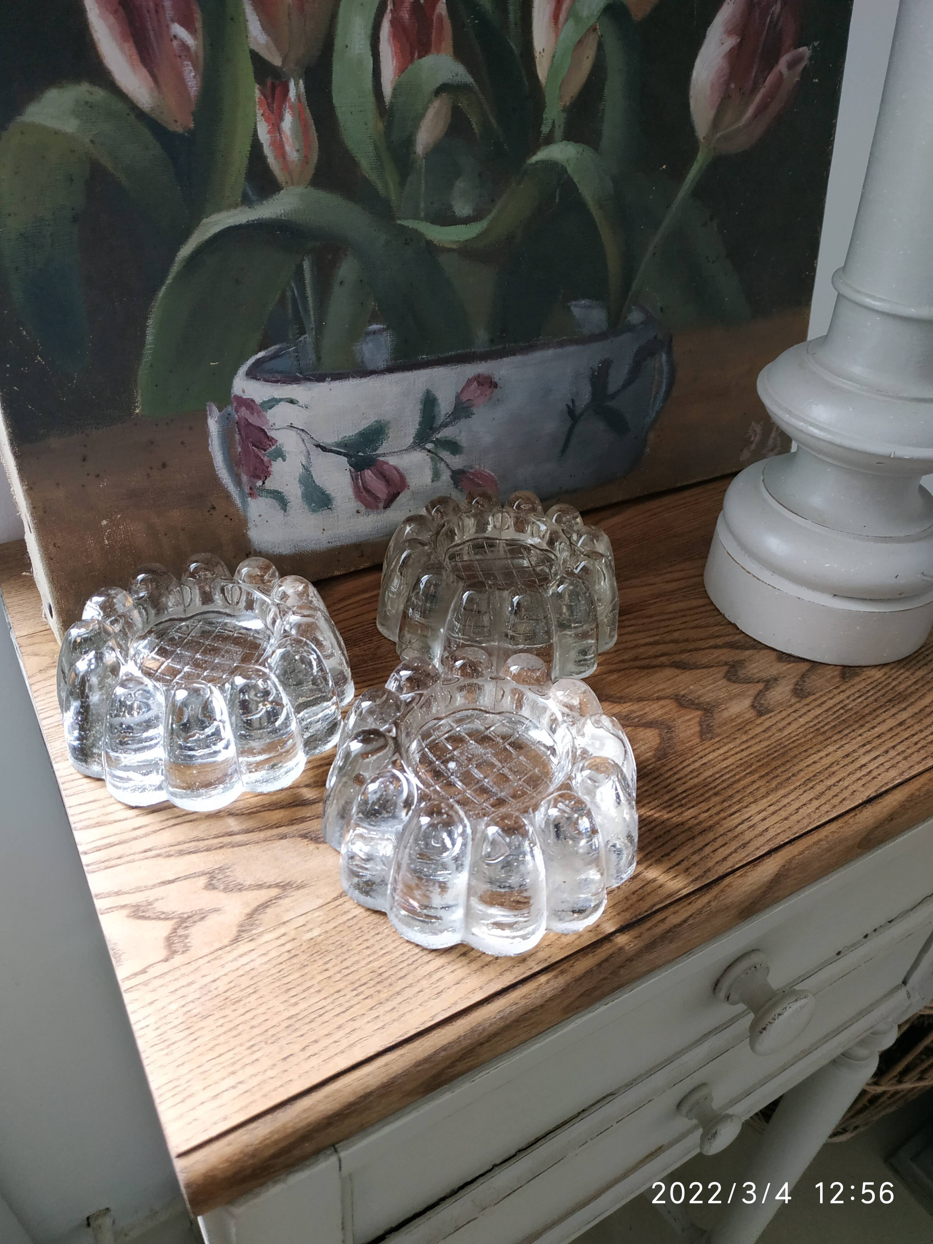 Trio of candlesticks