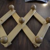 portemanteau mural extensible en bois