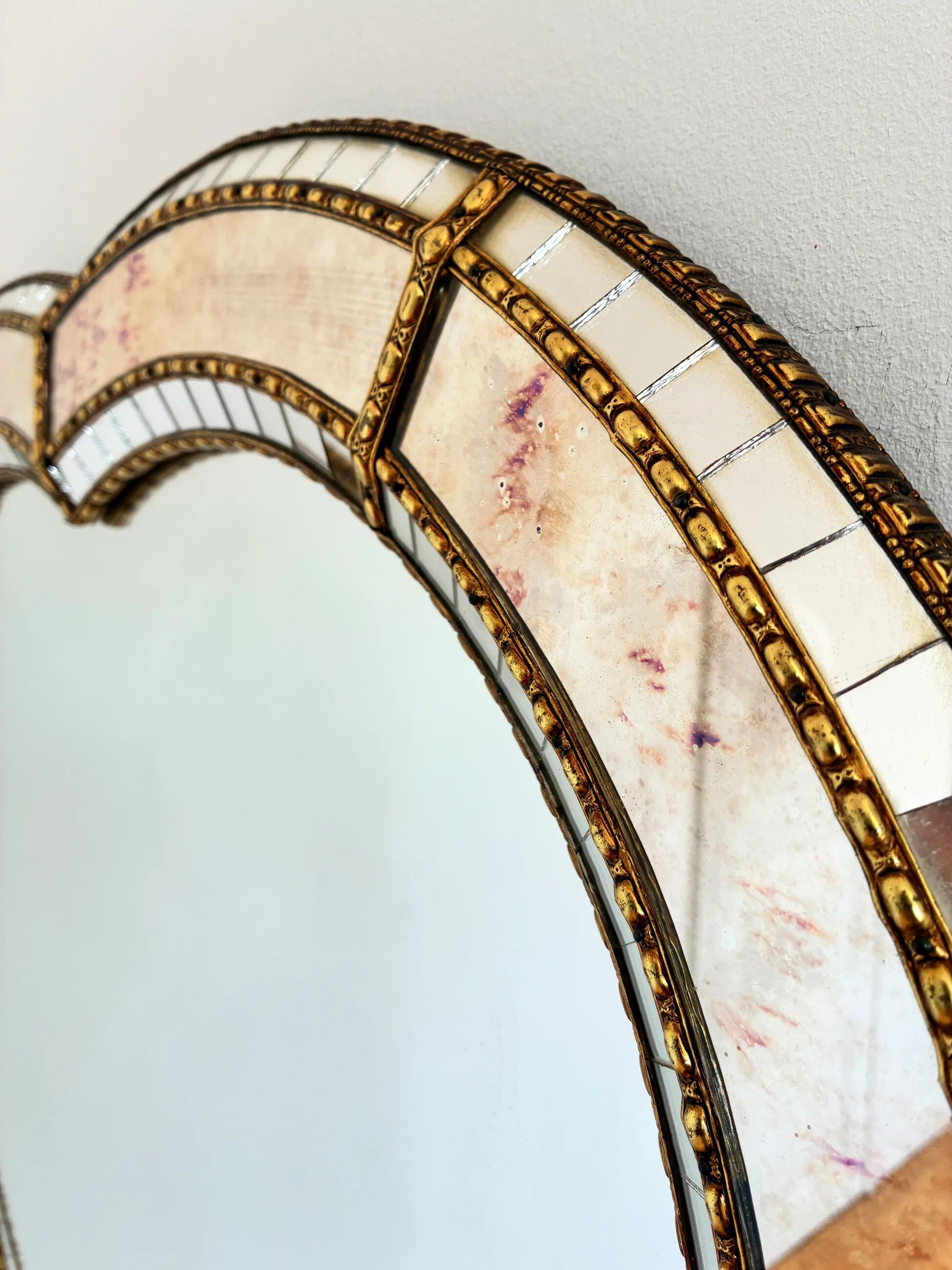 Large vintage Spanish Venetian-style wall mirror, brass, 1980s Hollywood Regency
