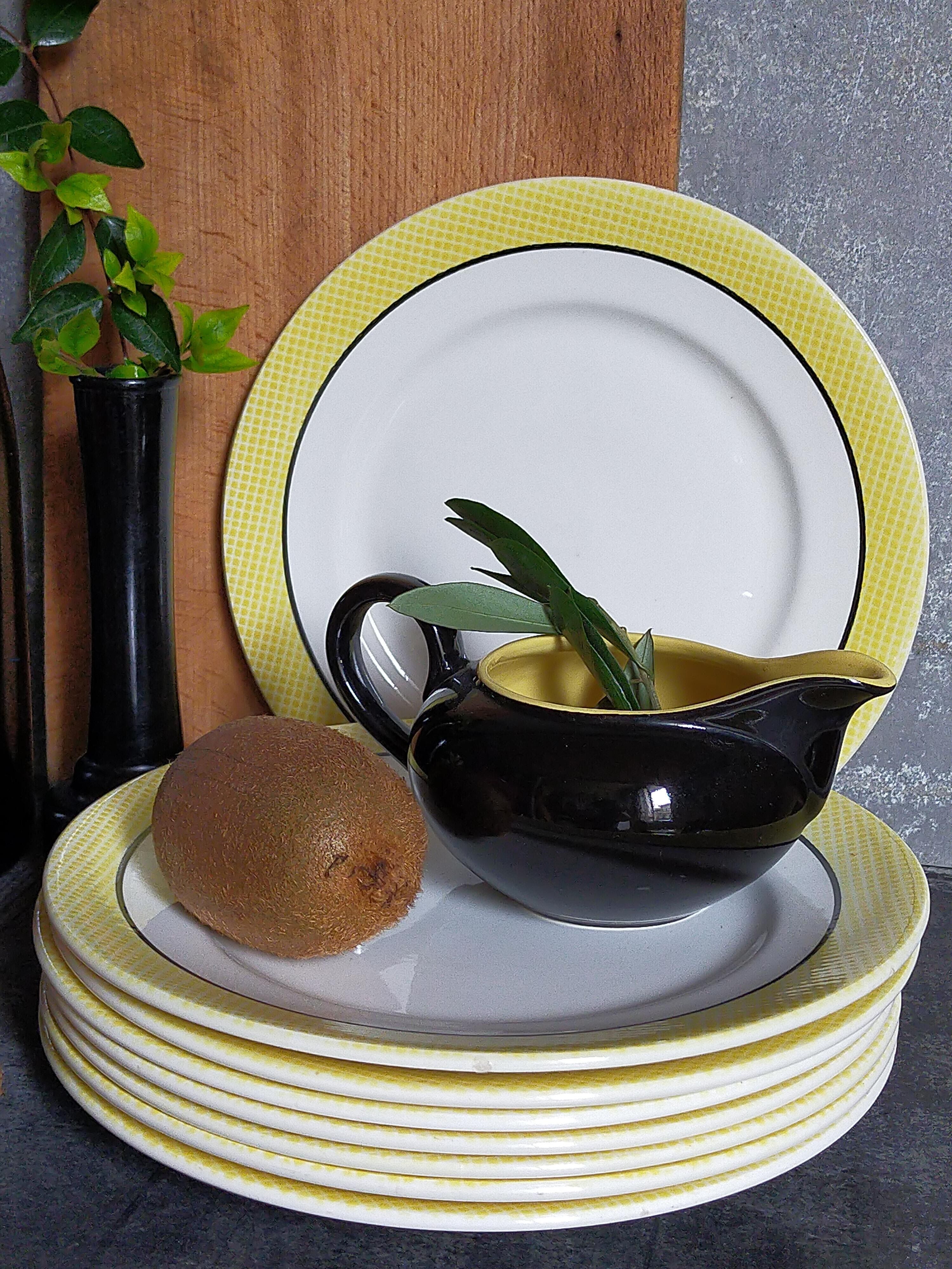 Eight dessert plates from Salins service "Menton" 50s