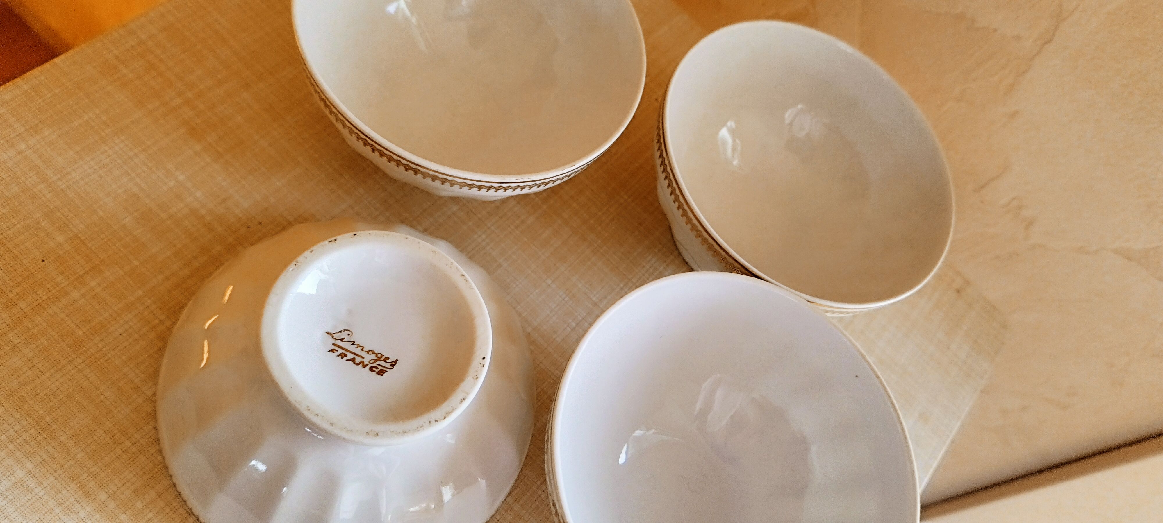 Set of 4 white porcelain bowls