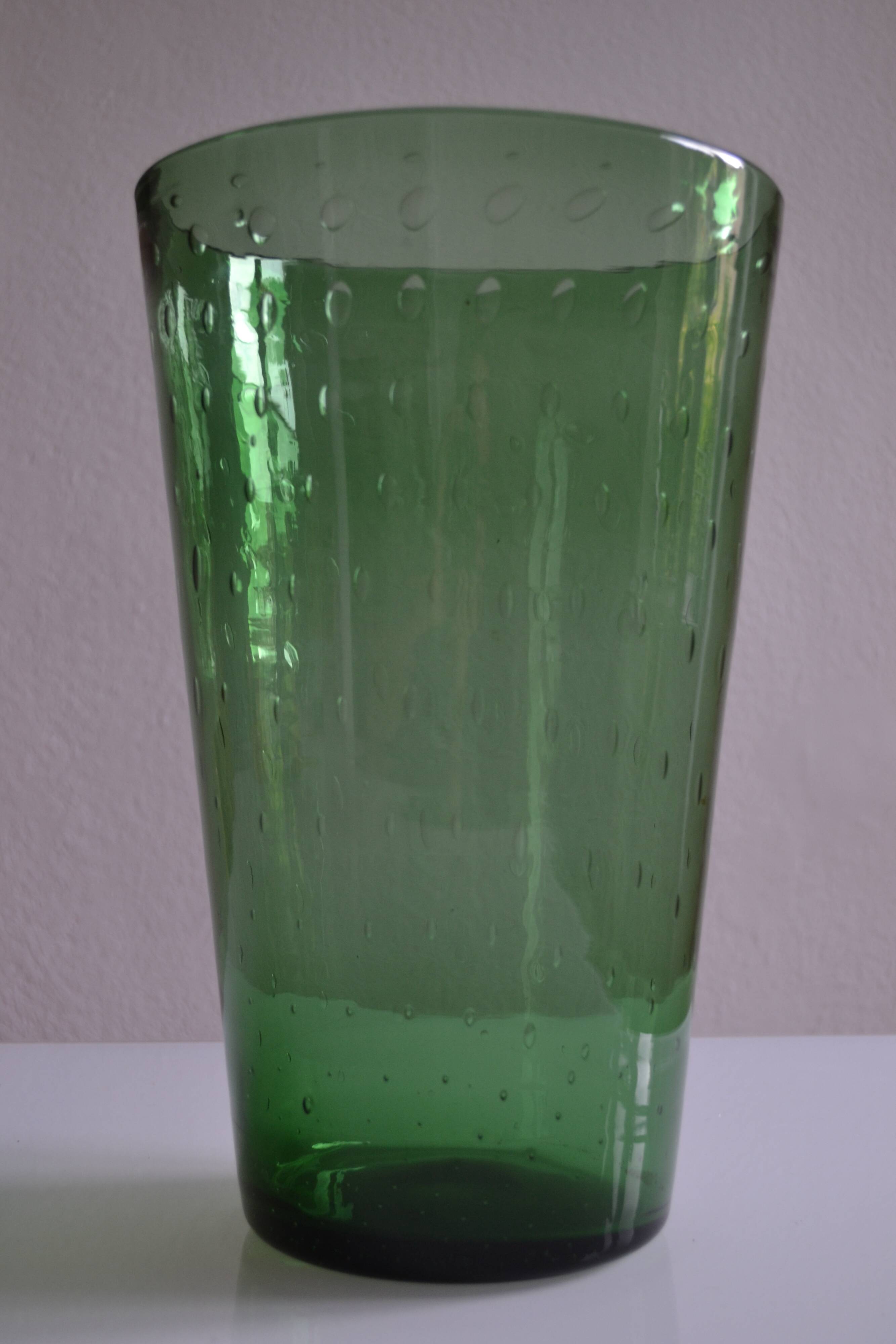 Very large vase 35 cm in green bullicante glass Murano or Empoli Italy 1960