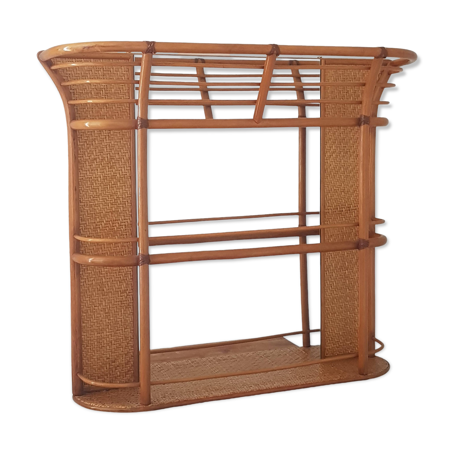 entrance mirror / hat rack