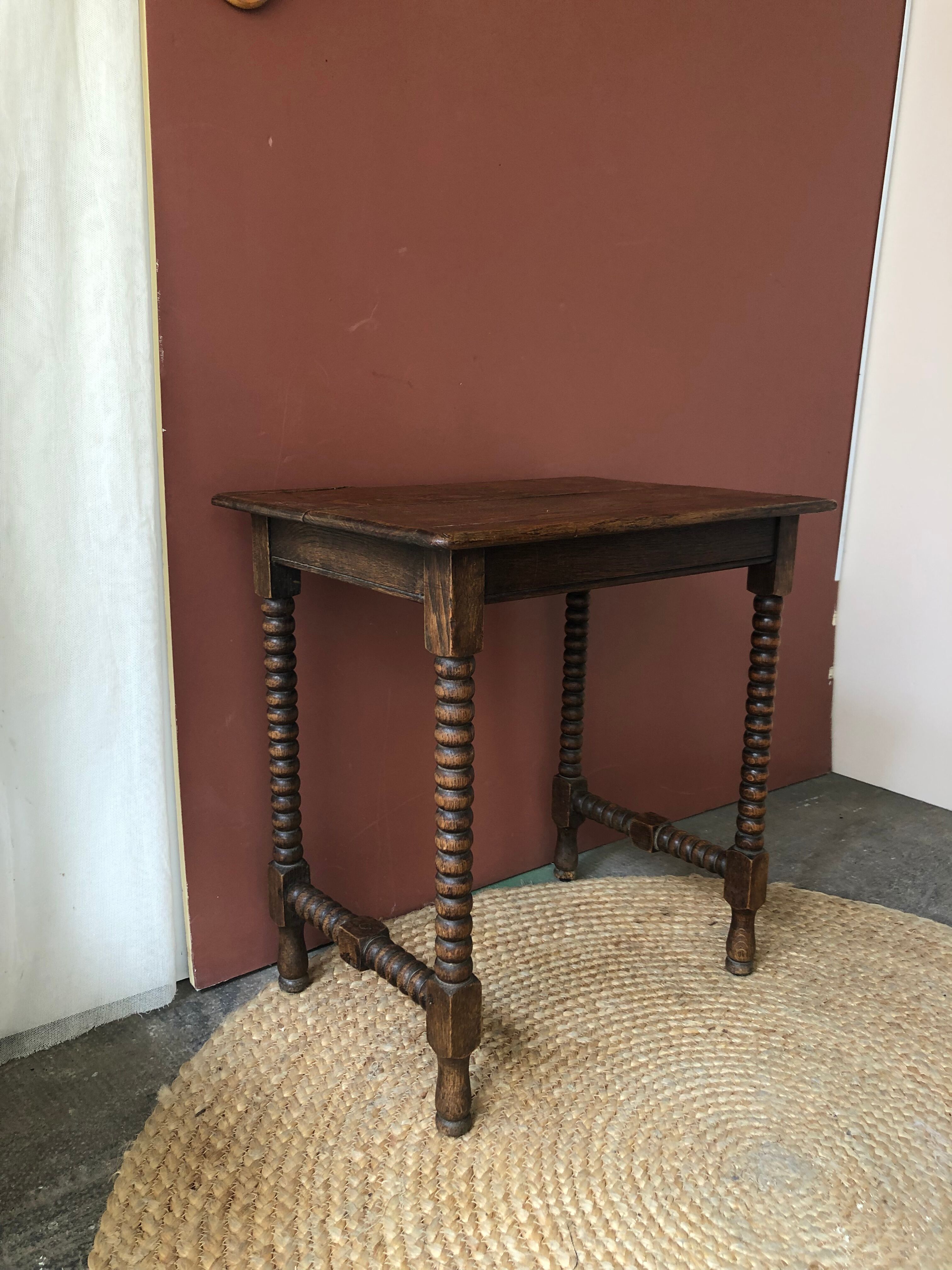 Side table in turned wood