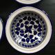 Lot 4 assiettes décor floral bleu