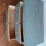 Regency style patinated bedroom chest of drawers with 2 drawers