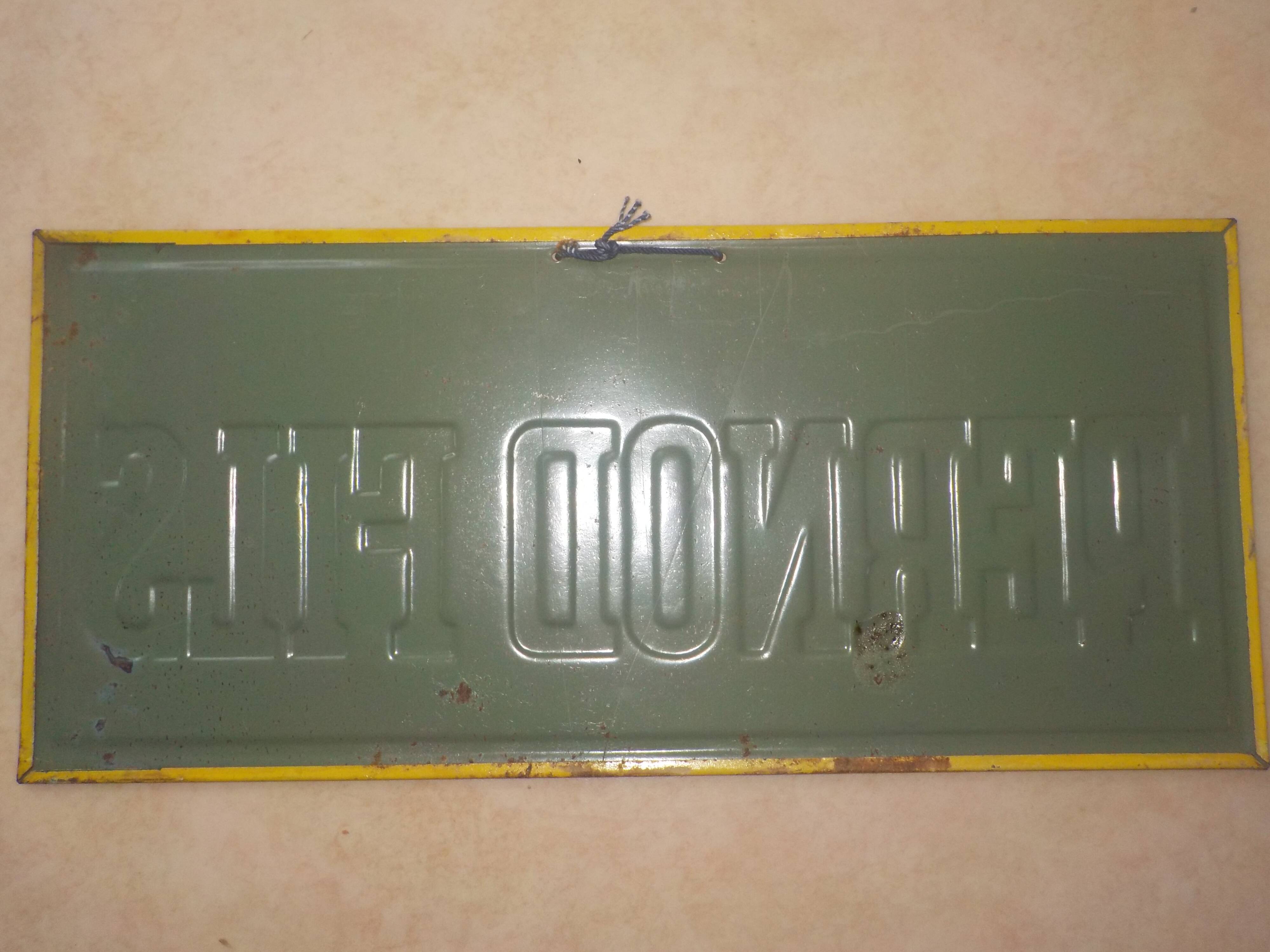 "Pernod & son" plate painted ancient