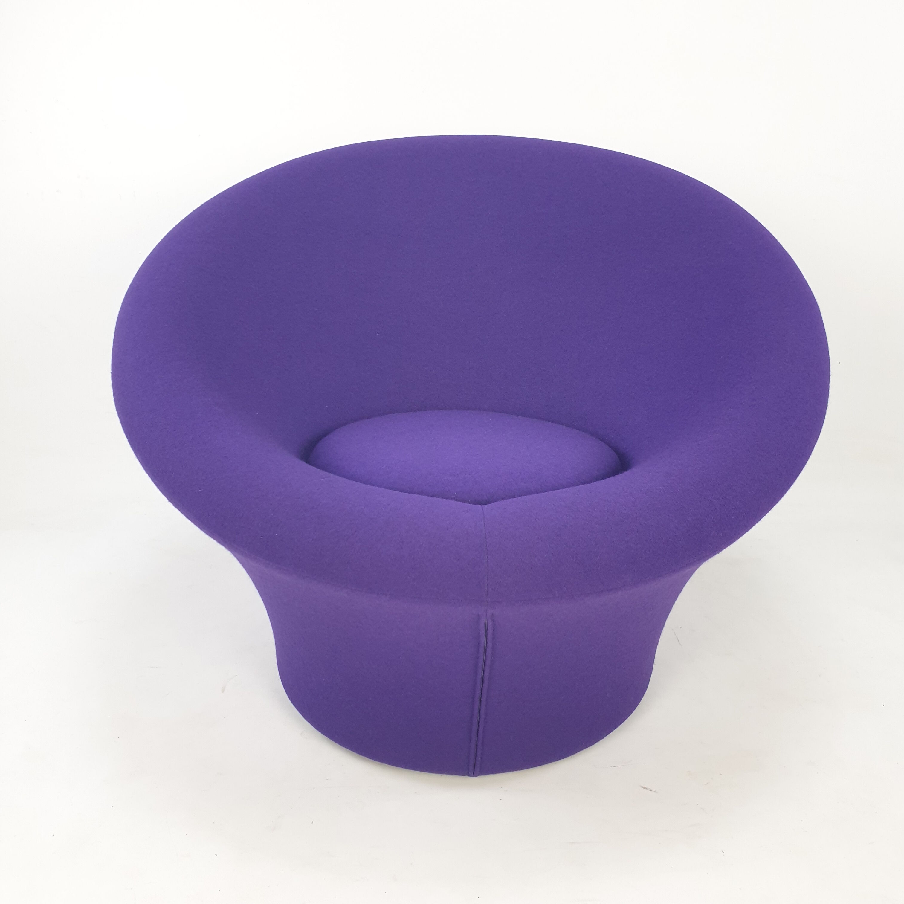 Mushroom armchair by Pierre Paulin for Artifort