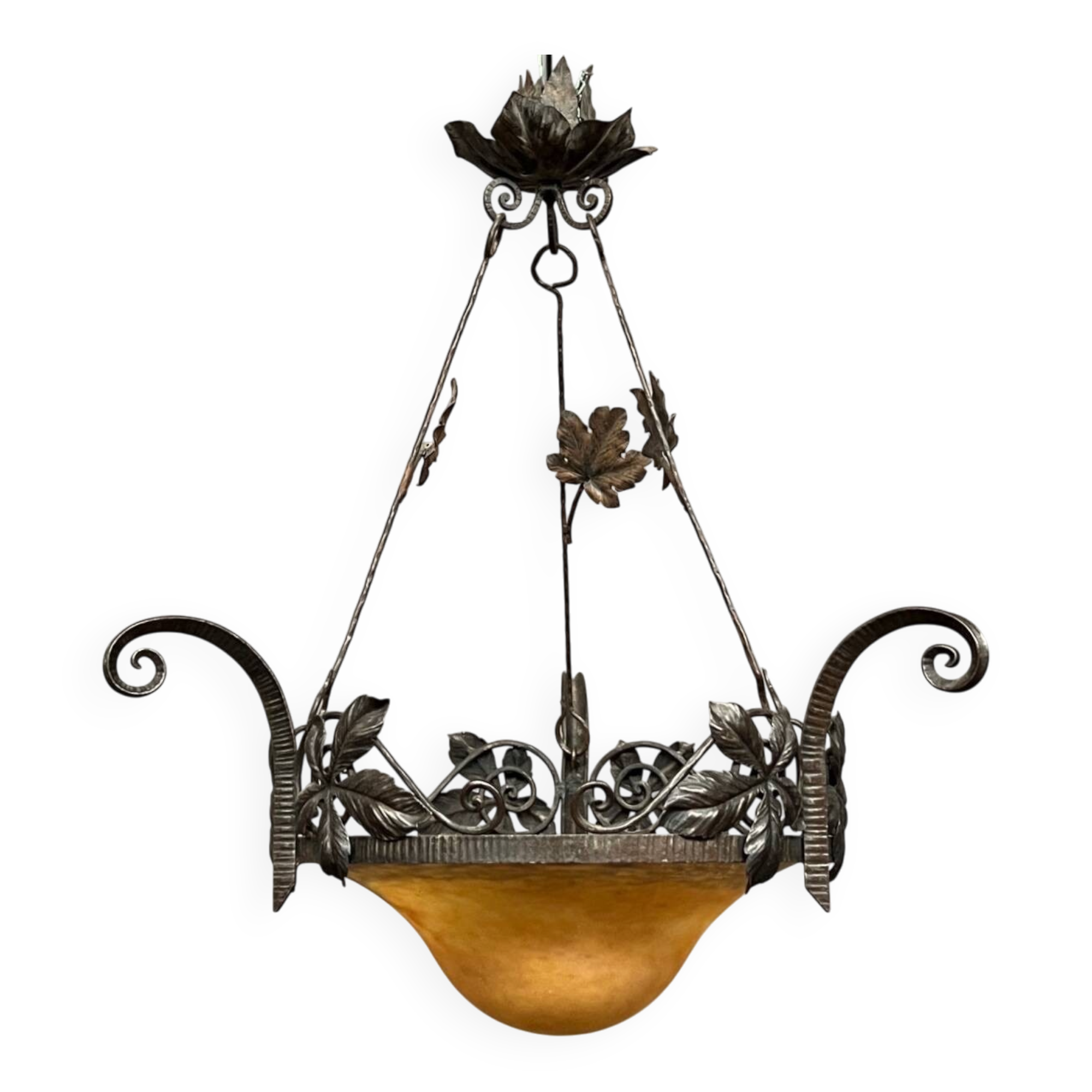 Muller Frères Lunéville (1895 - 1933). Art Nouveau style chandelier.