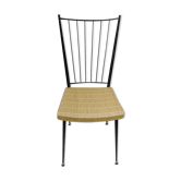 Chaise en métal noir et assise en simili cuir jaune