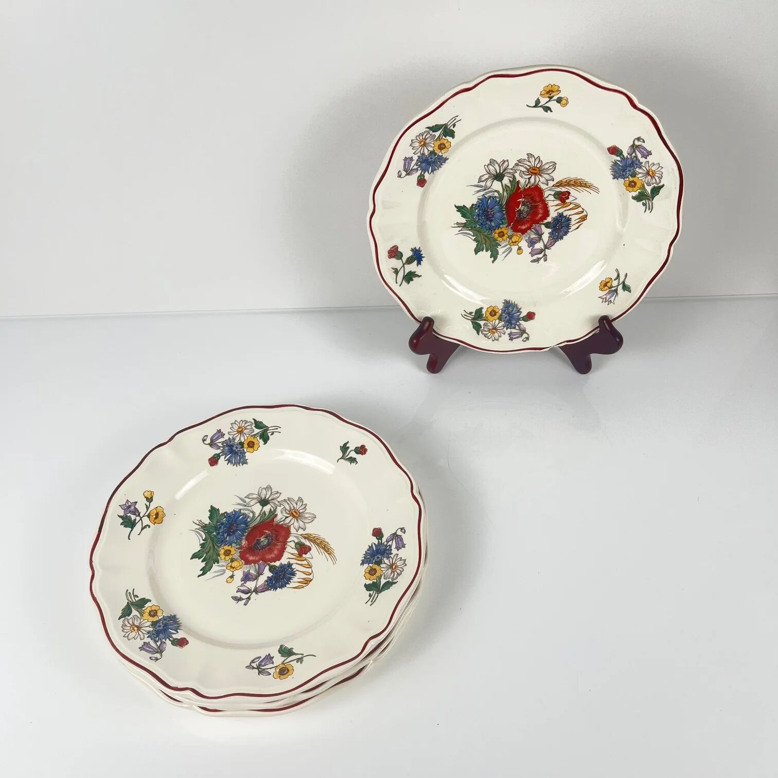 Set of 4 flat plates "Agreste", Sarreguemines, first half of the 20th century.