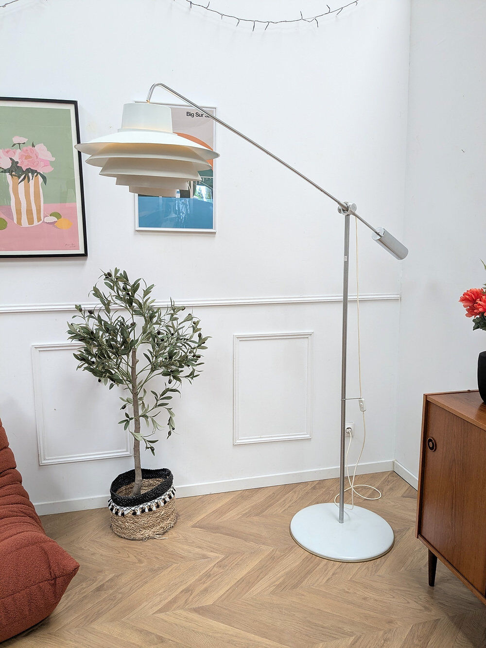 Modular floor lamp