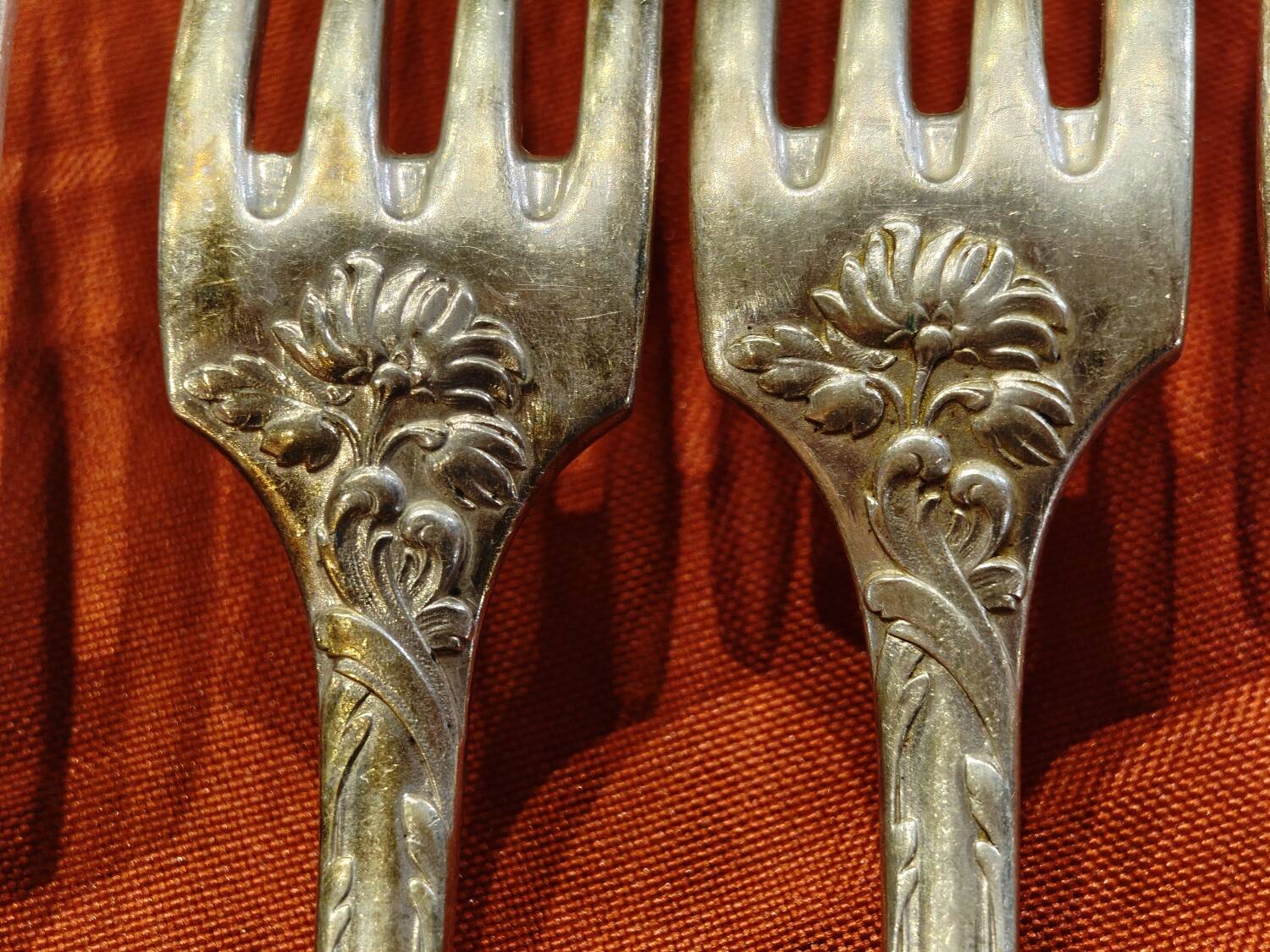 Christofle spoons and forks from the Chrysanthème model.