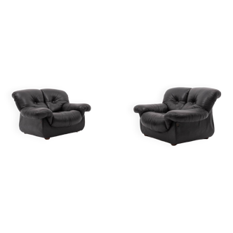 Vintage Italian design black leather lounge chairs from PelleRossi