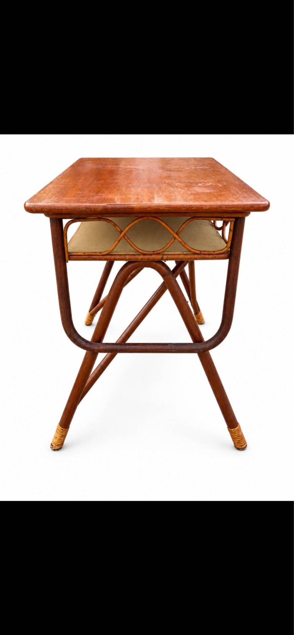 Table vintage en rotin et bambou courbé – Années 1960-1970