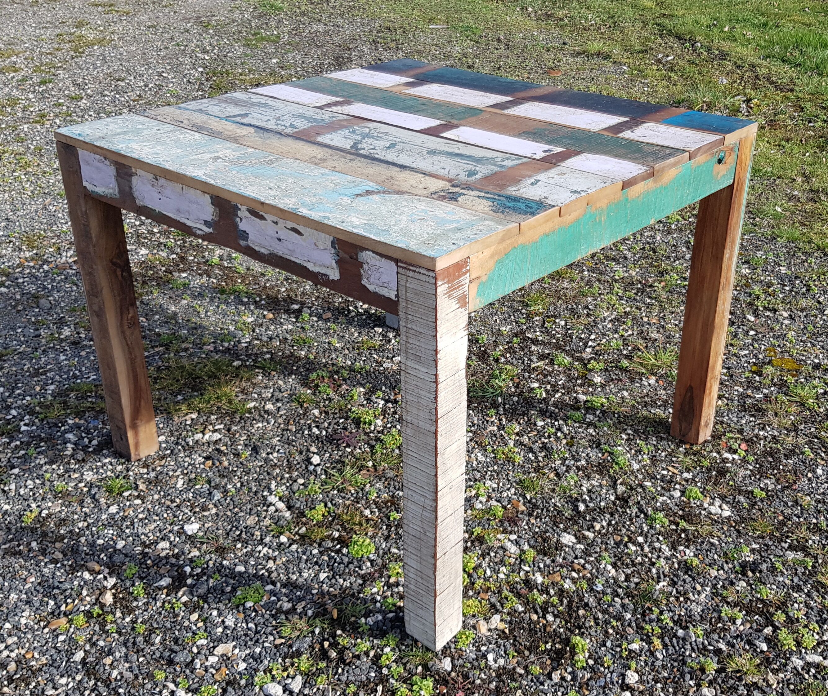 Table à manger carré en teck polychromé