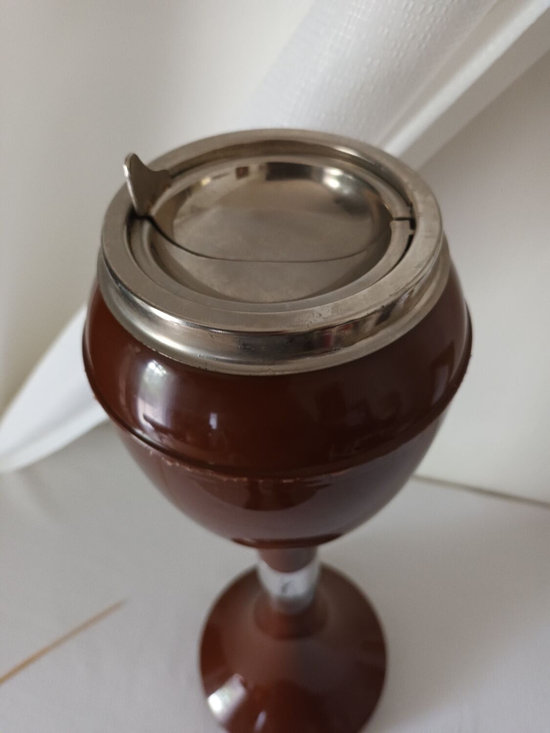 Cendrier sur pied vintage