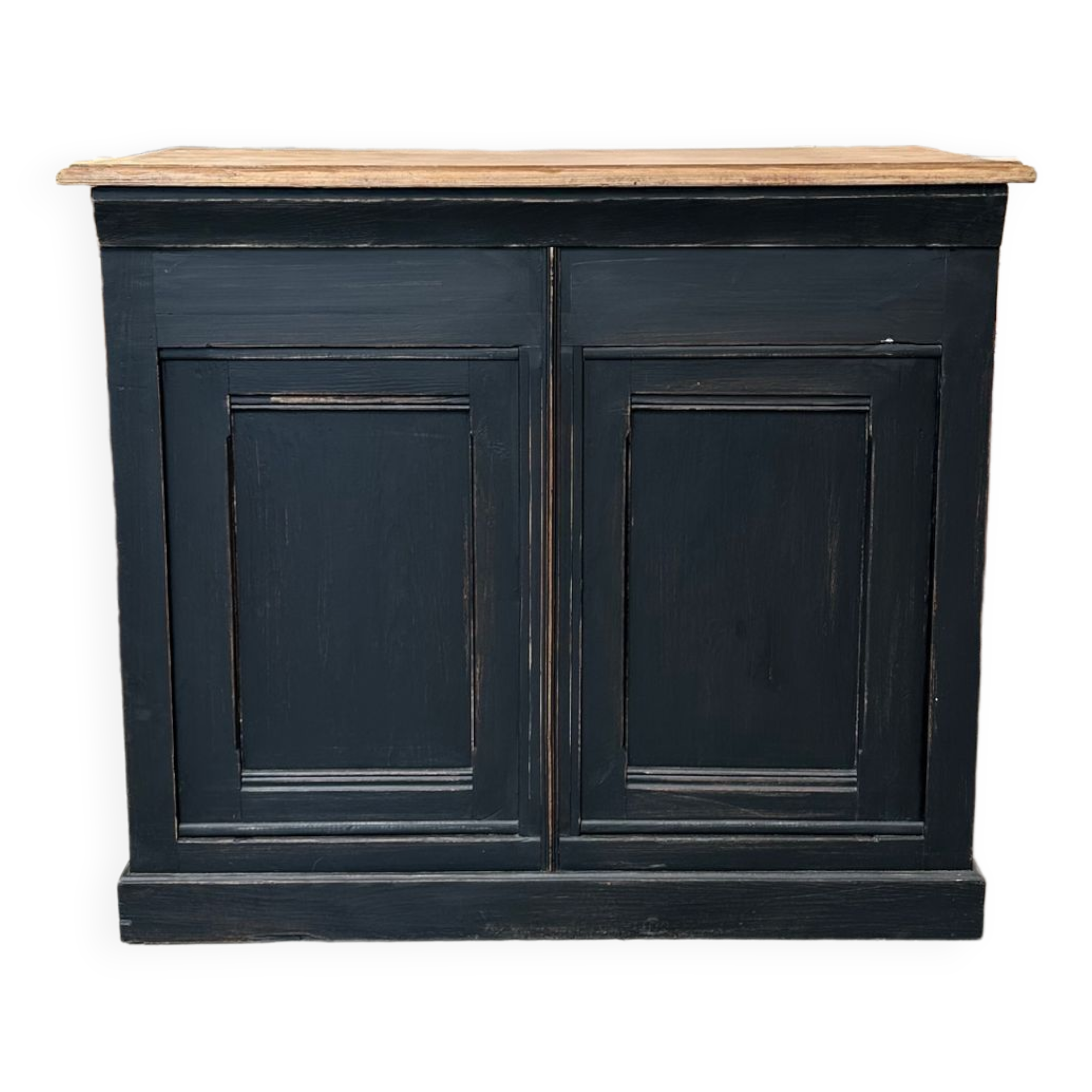 Small patinated countertop