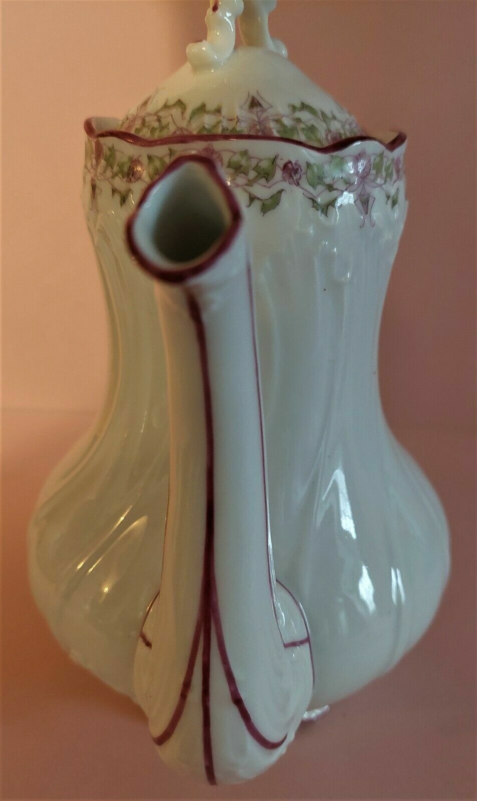 Cafetière verseuse en porcelaine de Paris début XXème