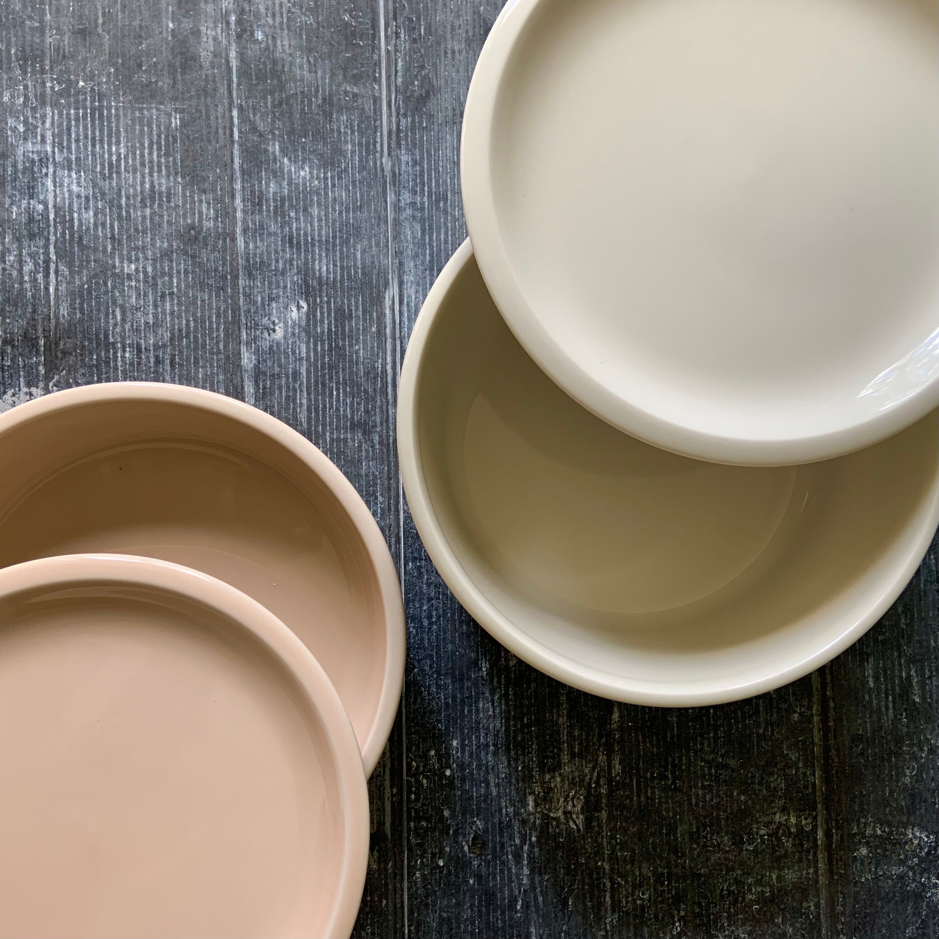 Saladiers and lids Jars Cantine