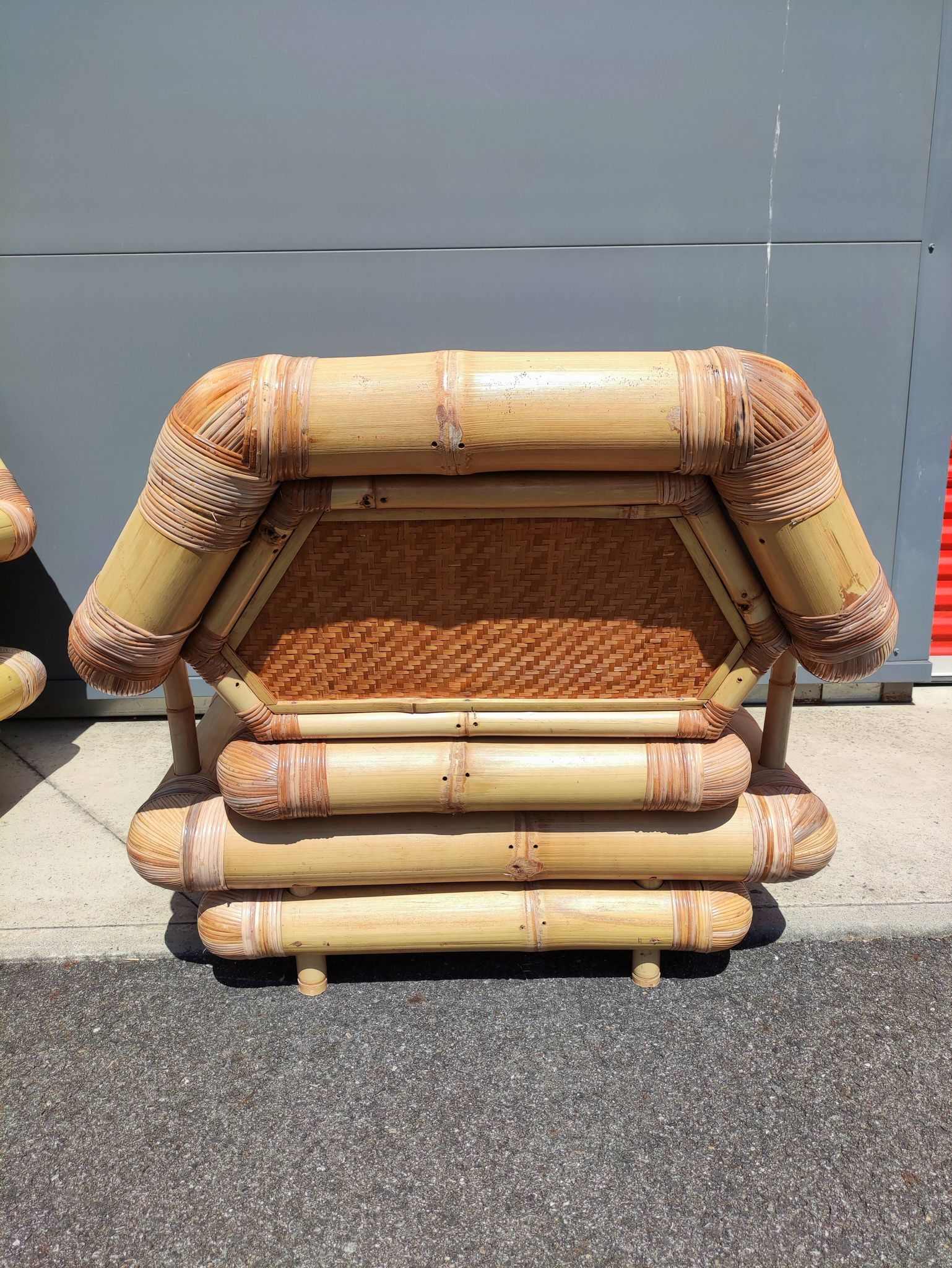 Paire de fauteuils en bambou
