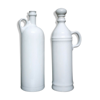 Bouteilles en céramique blanche