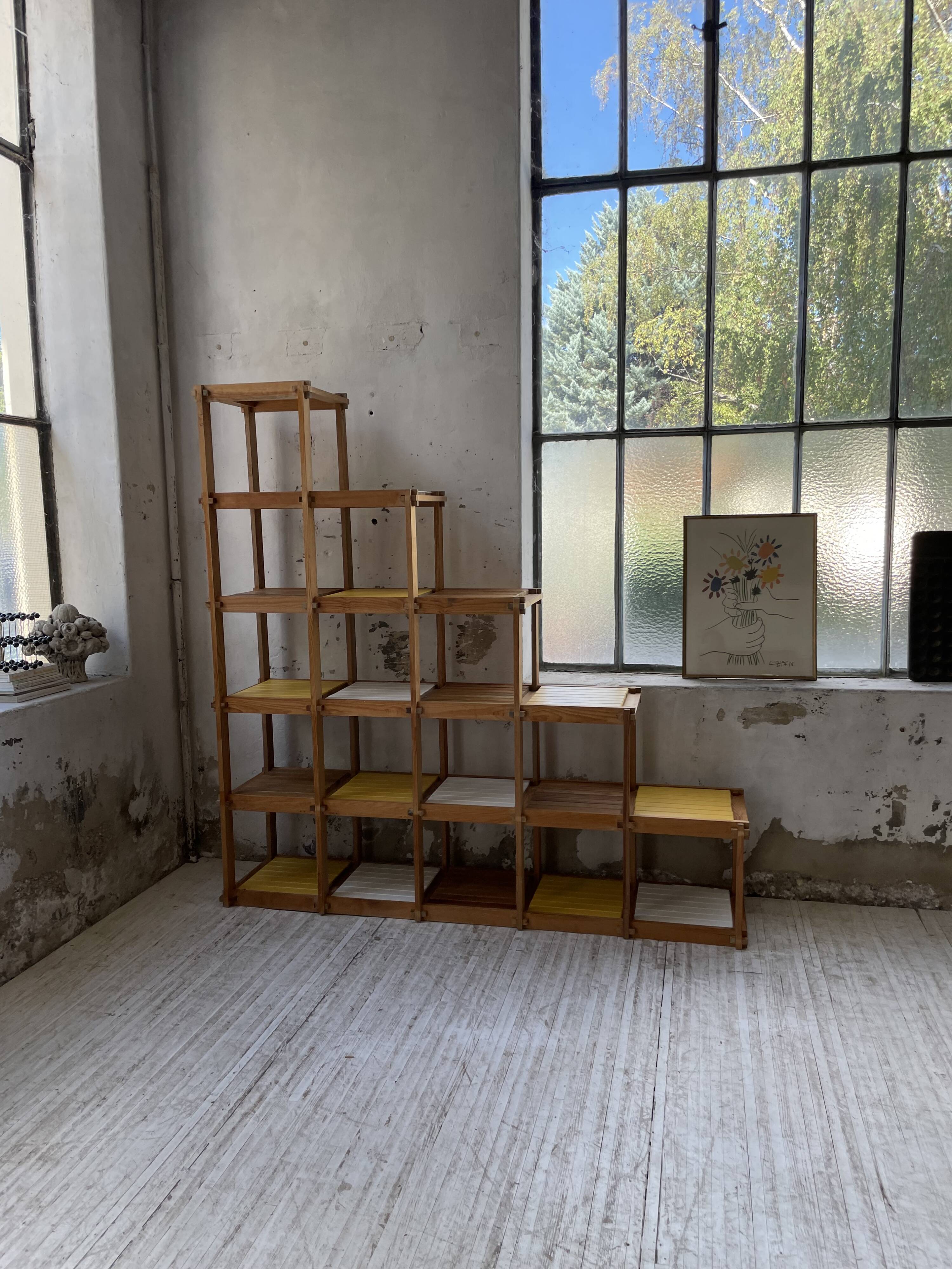 Bauhaus Maison Regain yellow white shelf